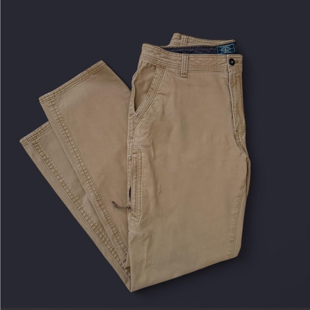 G.H. Bass & Co. Men's Khaki Pants